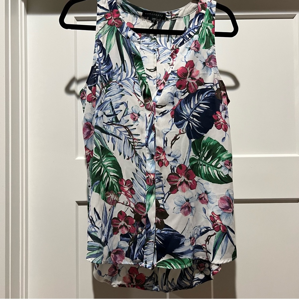 🦋2/$15🦋 Sanctuary Tropical Patterned Top